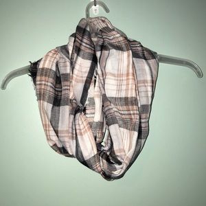 Maurice’s Infinity Scarf